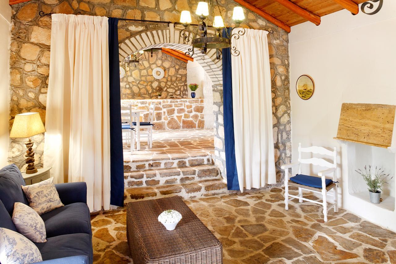 Glyfada Beach Villas Longós 外观 照片